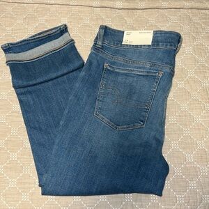 New American Eagle Artist Crop 16